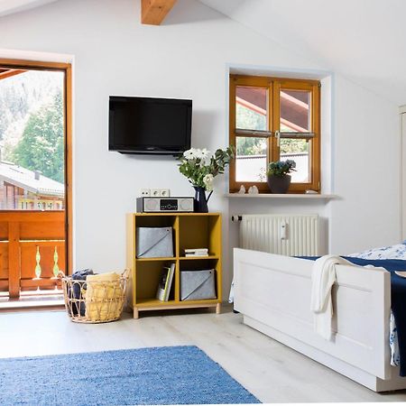 Komfort Ferienwohnungen Reit Im Winkl - Haus Davis 客房 照片